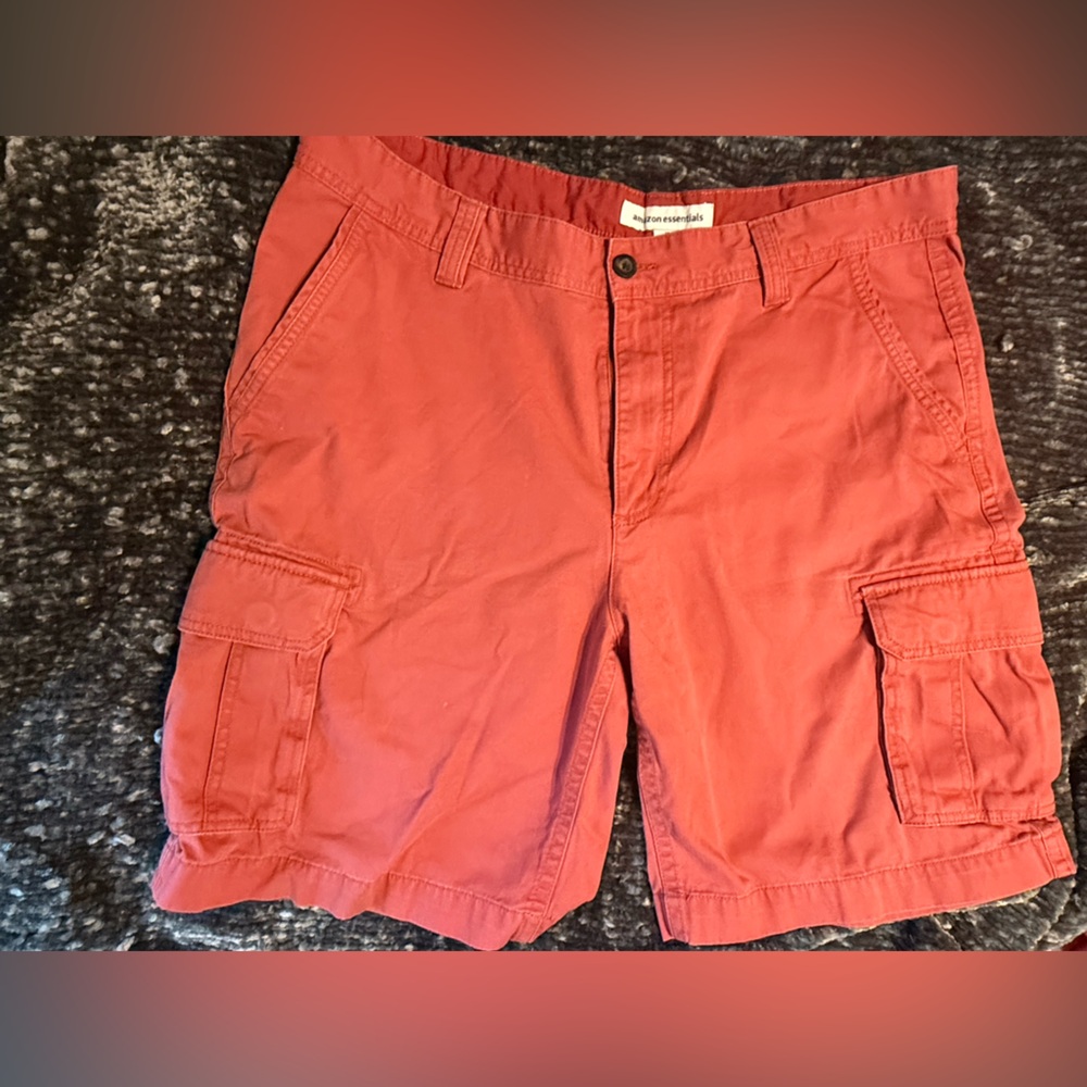 Amazon Essentials Men's 10" Classic-Fit Cargo Shorts